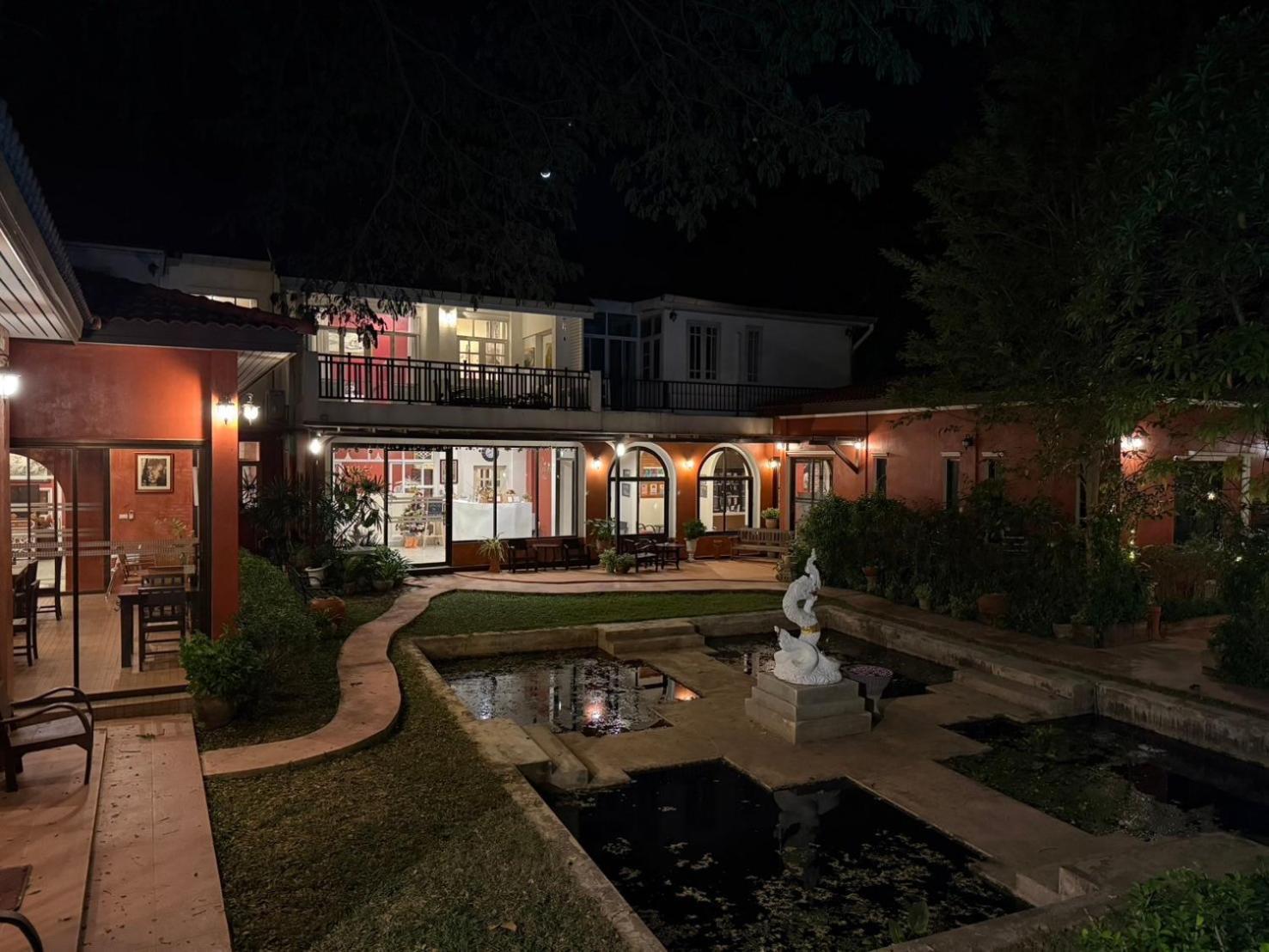 The Journey House Lifestyle Boutique Hotel Kancsanaburi Kültér fotó
